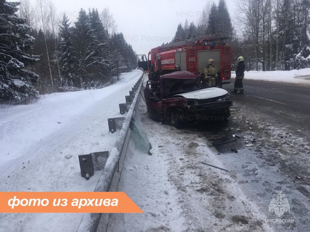 Спасатели Ленинградской области приняли участие в ликвидации последствий ДТП в Тосненском районе